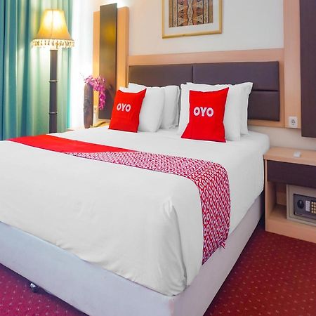 Oyo 3967 Hotel Pantai Wisata マカッサル エクステリア 写真