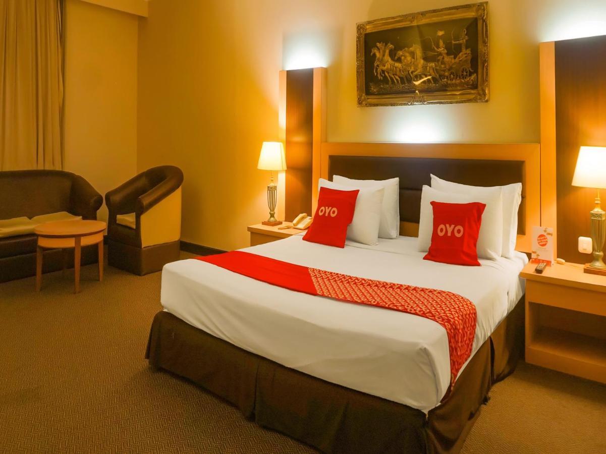 Oyo 3967 Hotel Pantai Wisata マカッサル エクステリア 写真