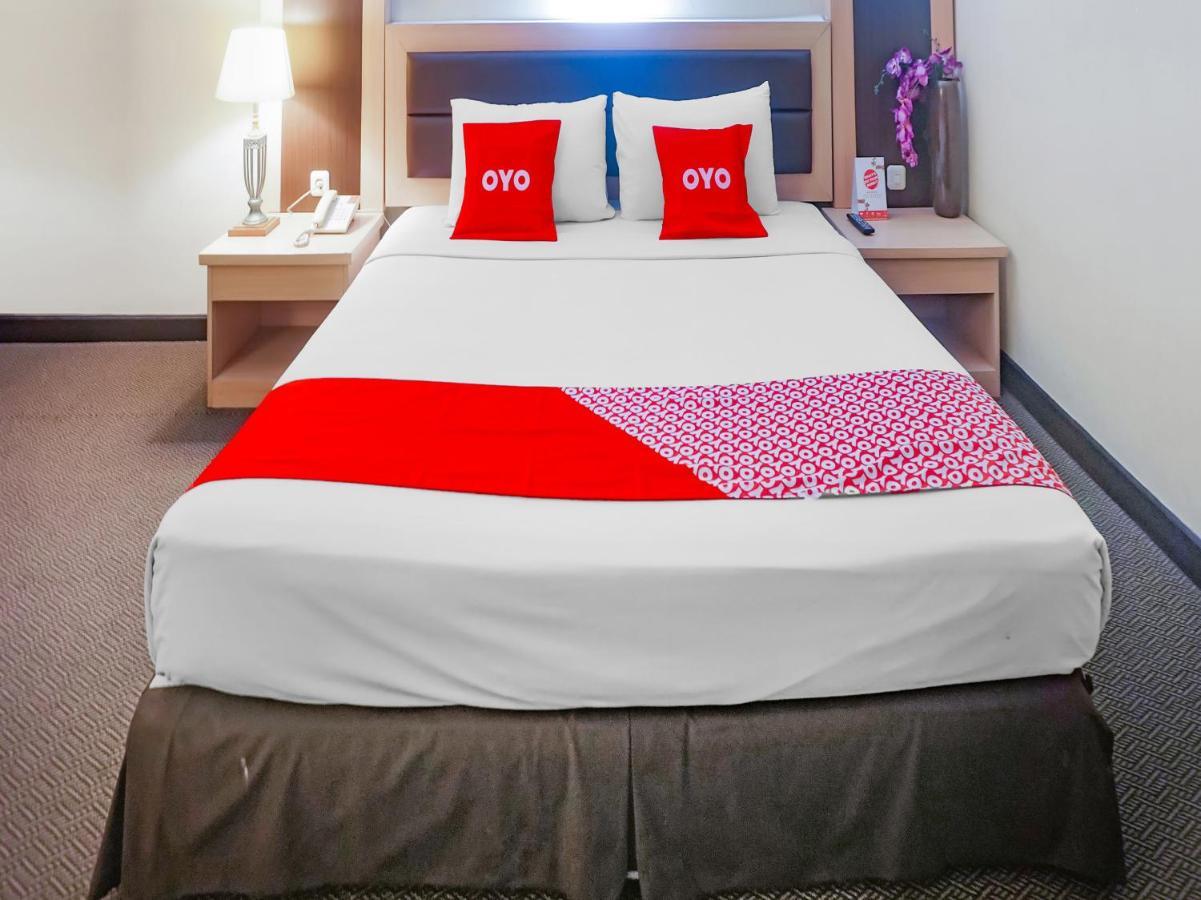 Oyo 3967 Hotel Pantai Wisata マカッサル エクステリア 写真