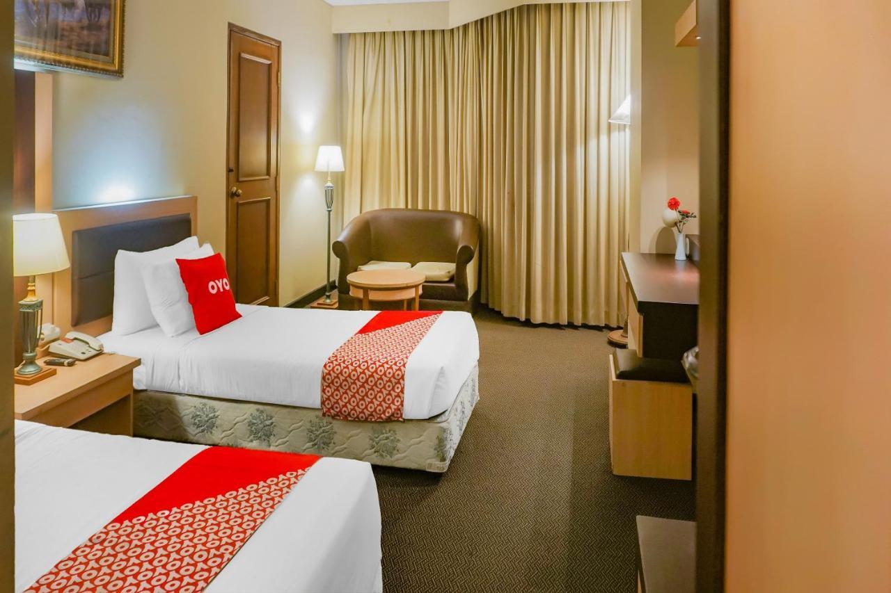 Oyo 3967 Hotel Pantai Wisata マカッサル エクステリア 写真